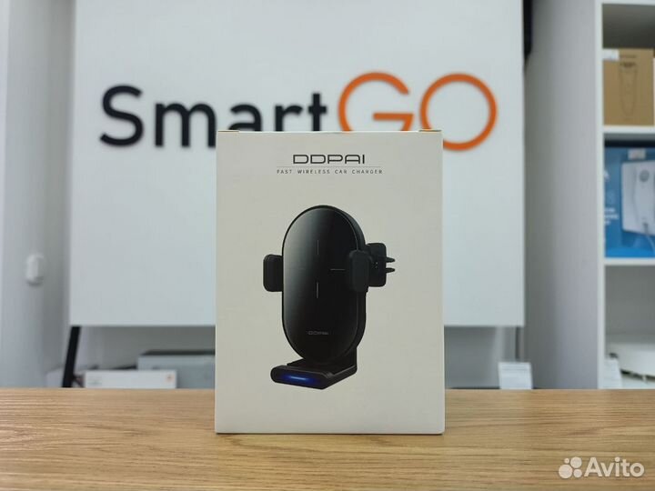 Держатель с функцией беcпроводной зарядки DDPai Wi