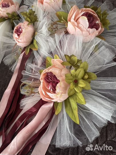 Свадебные украшения на автомобиль