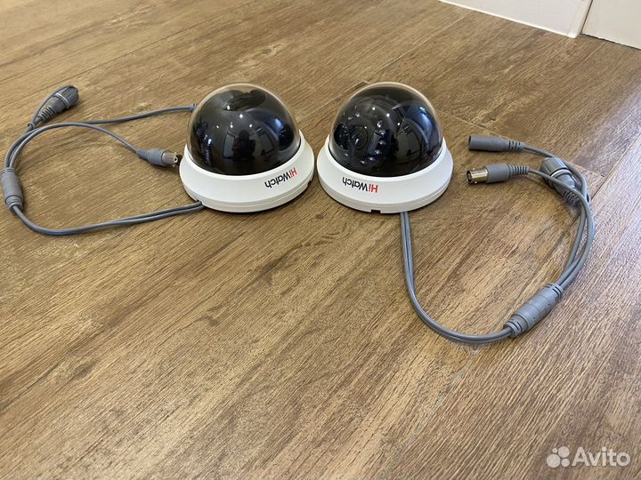 Камера видеонаблюдения купольная HiWatch