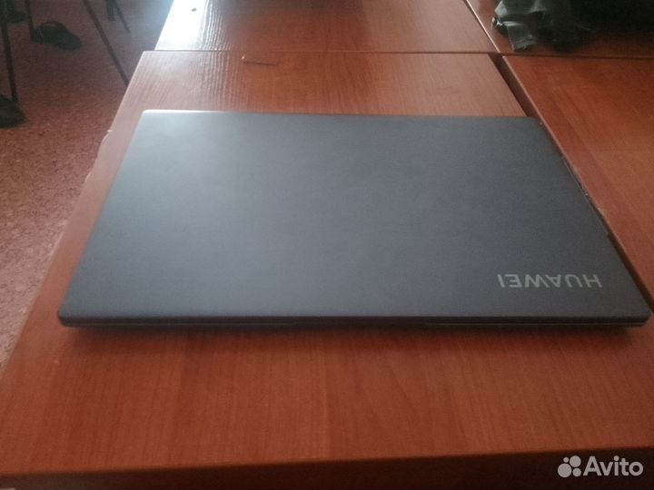 Huawei MateBook d15 i3