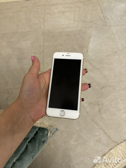 iPhone 6S, 64 ГБ