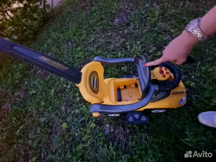 Детская машинка каталка толокар