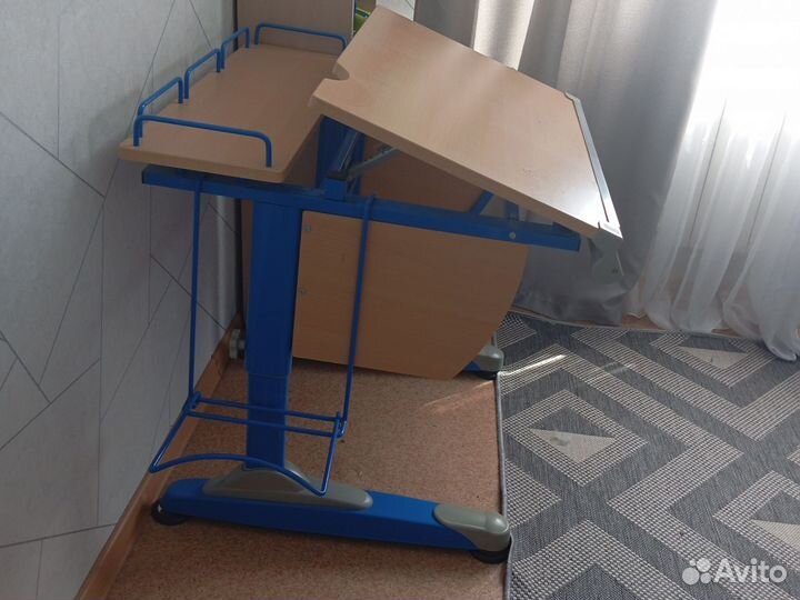 Продам растущую парту