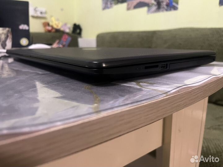 Ноутбук:Ryzen7,AMDvega10,ddr4-12,ssd m2-500