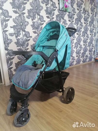 Прогулочная коляска