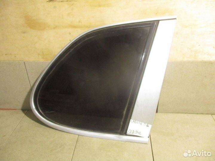 Стекло кузовное глухое правое Porsche Cayenne I