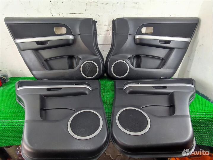 Обшивки дверей комплект Suzuki Grand Vitara 2007