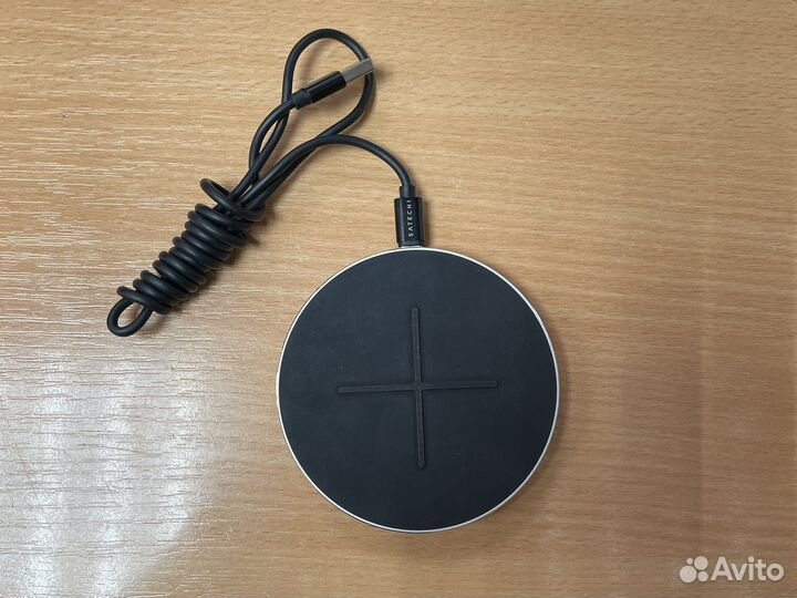 Беспроводное зарядное устройство Satechi(art1454)