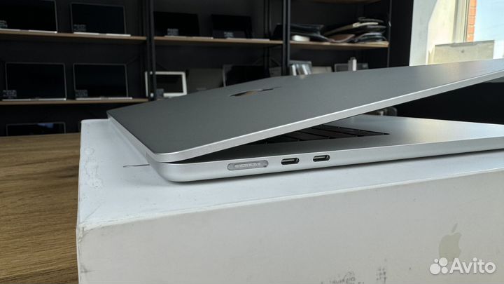 Новый MacBook Air 15 2023 512