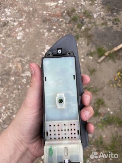 Блок стеклоподъемников Nissan Almera N15