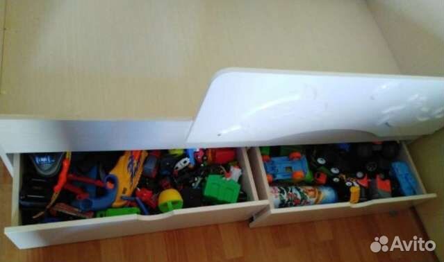 Продам детскую кровать с матрасом