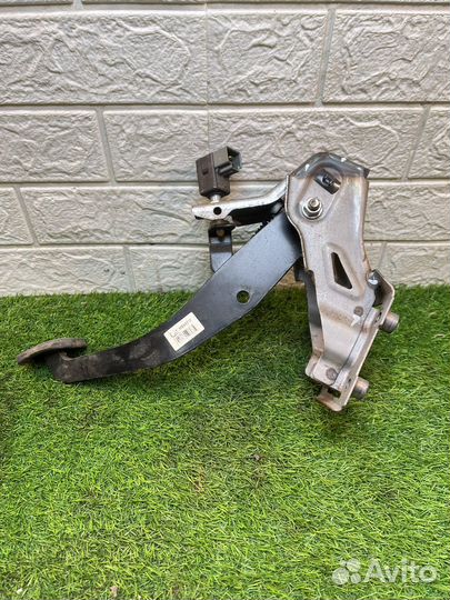 Педаль тормоза kia sportage 3