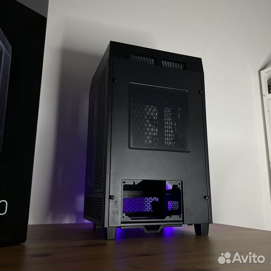 Корпус Thermaltake The Tower 100