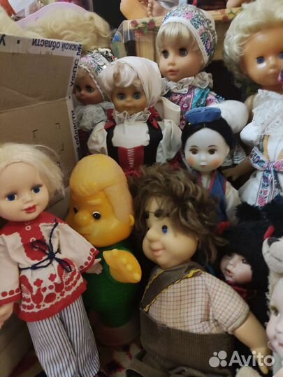 Кукла старая