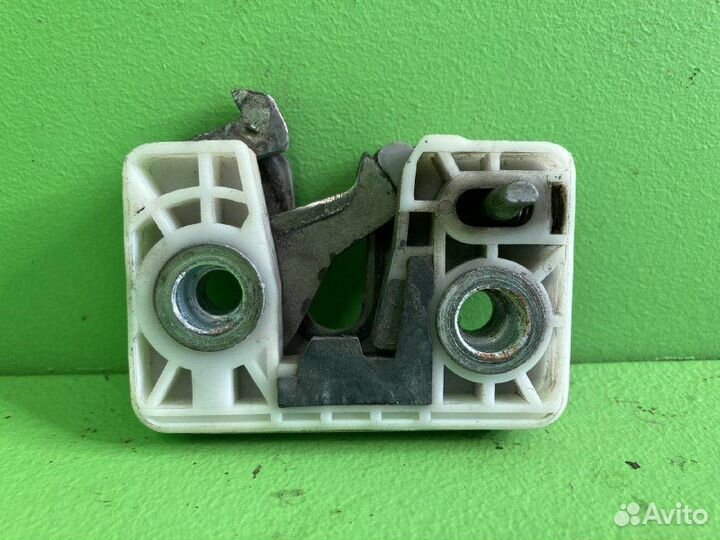 Замок двери правый DAF XF105