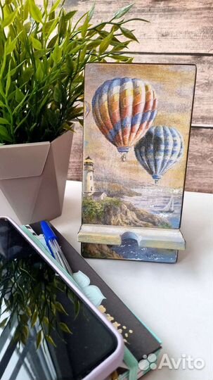 Подставка для телефона из дерева