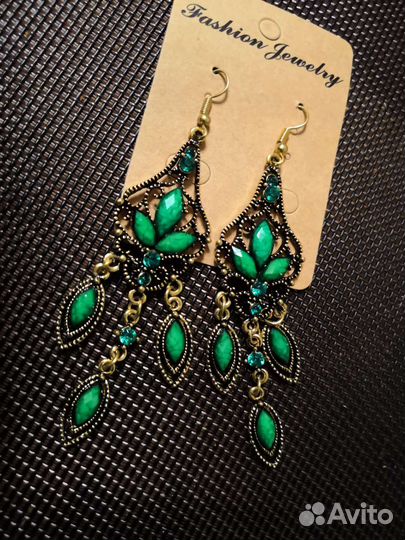 Серьги выбор. Новые, красивые