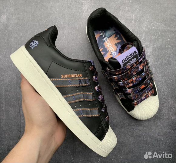 Кроссовки Adidas Superstar