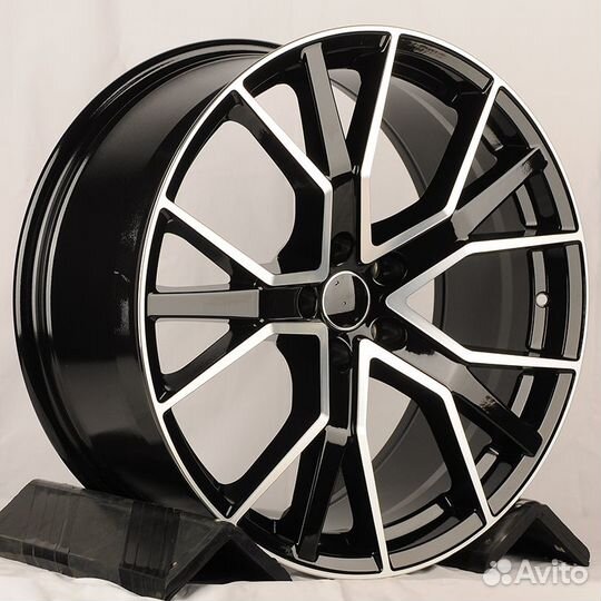 Диски Audi Ivision Wheel H3139F 9.0x20/5x112 D66.45 ET30 BKF