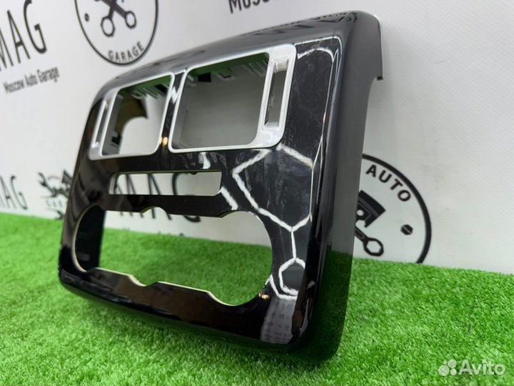 Декоративная накладка задняя Land Rover Vogue L405