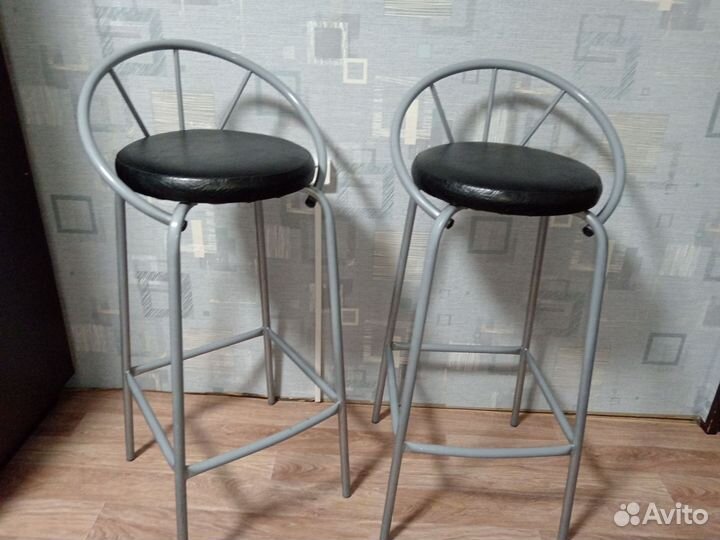 Барный стул