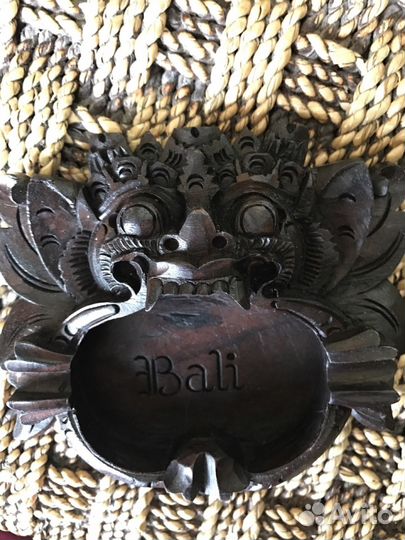 Пепельница резная эбеновая