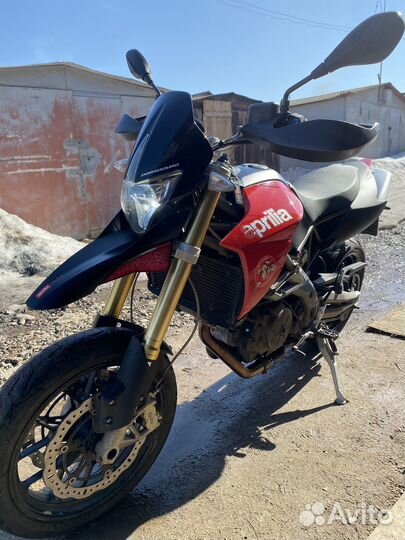 Aprilia Dorsoduro 750