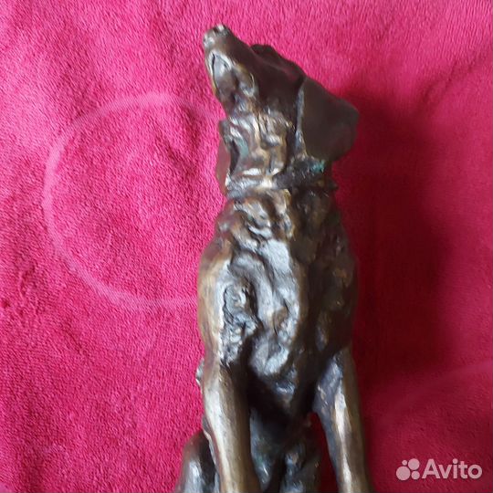 Собака большая бронза