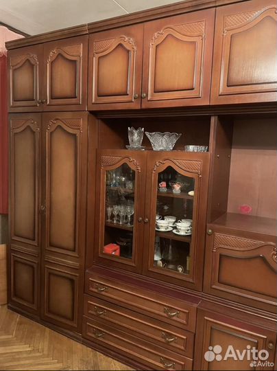 Стенка в гостиную