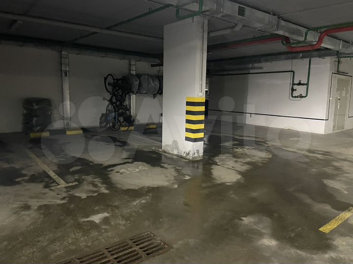 Машиноместо, 15 м²