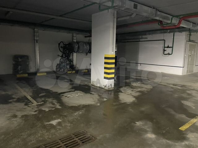 Машиноместо, 15 м²