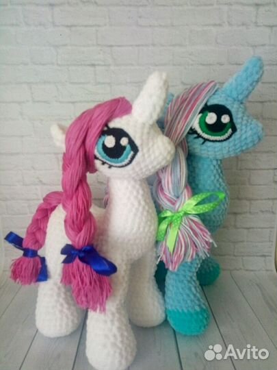 Вязаные пони ручной работы