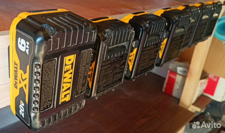 Dewalt держатели для акб и инструмента 6 шт