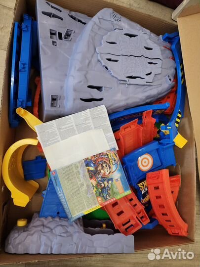 Hot wheels вулкан арена