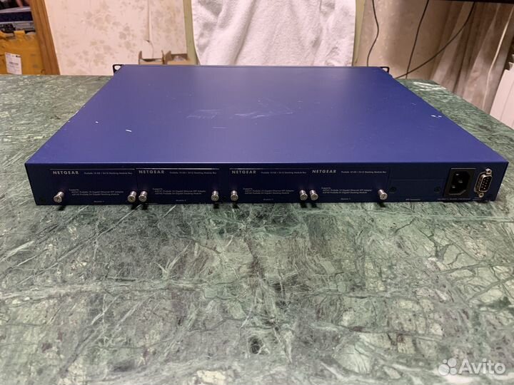 Netgear GSM7352S 52-х портовый Switch