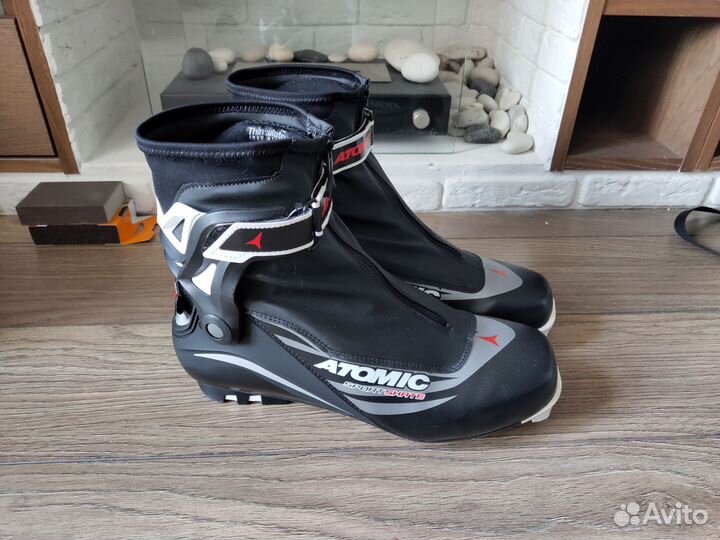 Лыжные ботинки Atomic Skate 44 2/3 SNS Pilot