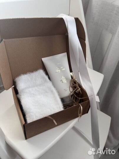 Подарок девушке женщине