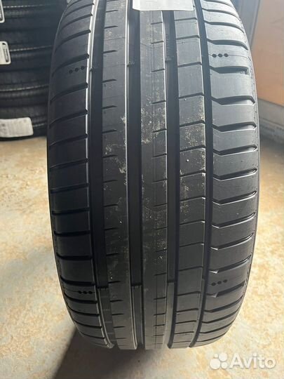 Michelin Pilot Sport 5 285/40 R19 107Y