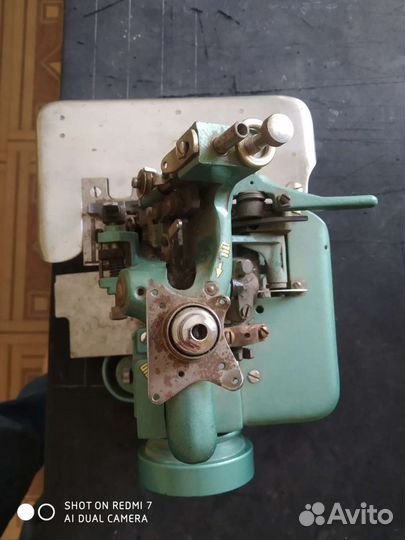 Оверлок для швейной машины