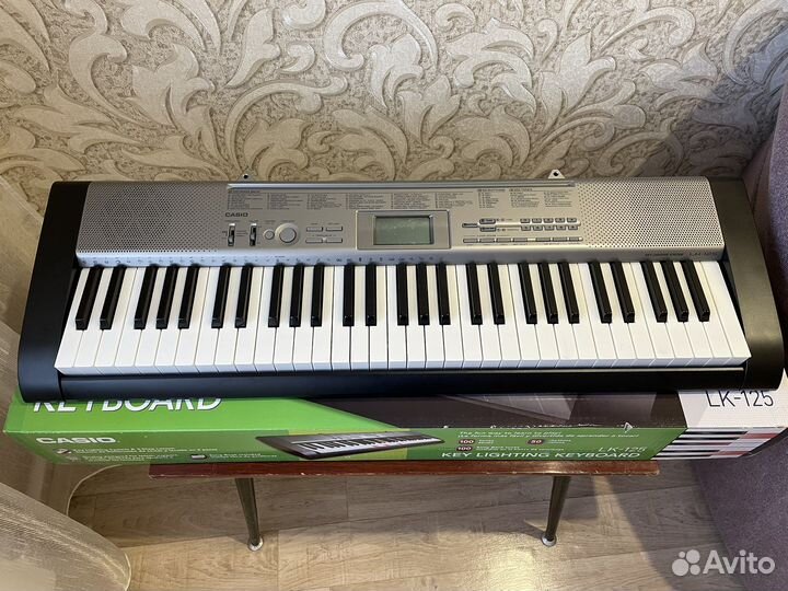 Синтезатор Casio LK-125