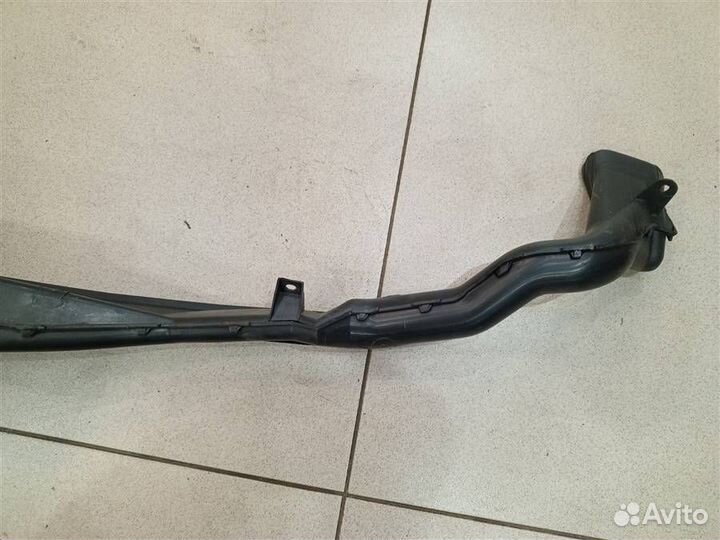 Воздуховод торпедо большой Mitsubishi Pajero iO 1