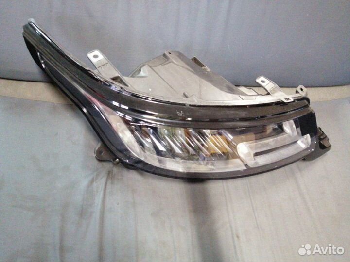 Фара передняя правая Land Rover Range Rover Sport