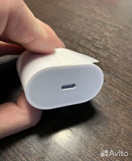 Зарядка на iPhone 20w оригинал