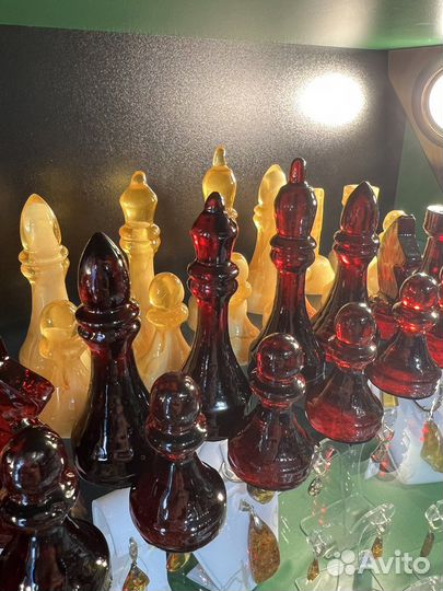 Шахматы янтарные