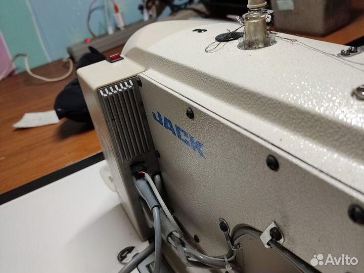 Швейная машина jack