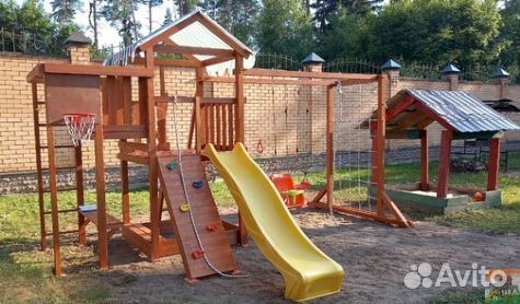 Детская площадка с установкой