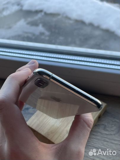 iPhone Xs, 64 ГБ