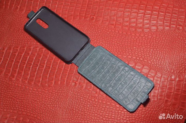 Кожаный чехол на телефон ручной работы