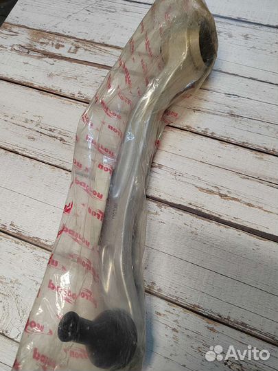 Рычаги передней подвески на Audi A6 2шт