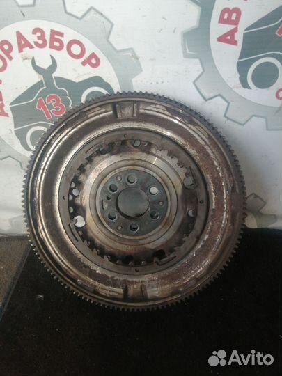 Маховик Volkswagen Golf 6, 1.4, caxa, LKG